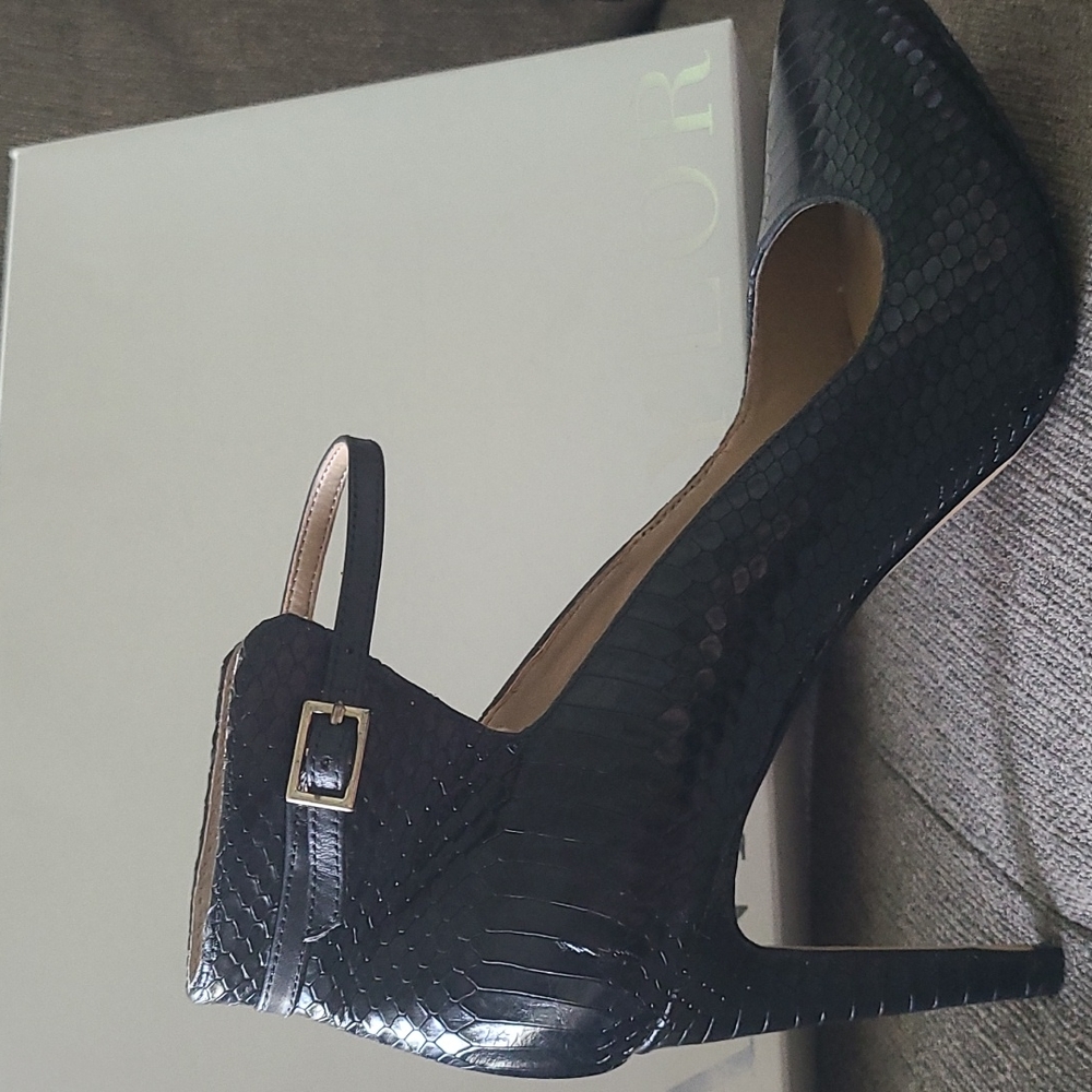 Ann Taylor ankle strap heel